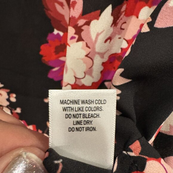 Roz & Ali Black with Pink, Red, and Purple Floral 3/4 Length Bell Sleeves EUC - Picture 6 of 6
